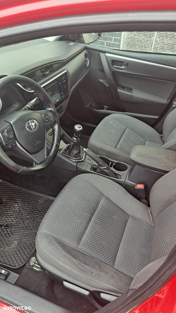 Toyota Corolla 1.4 D-4D Luna - 8