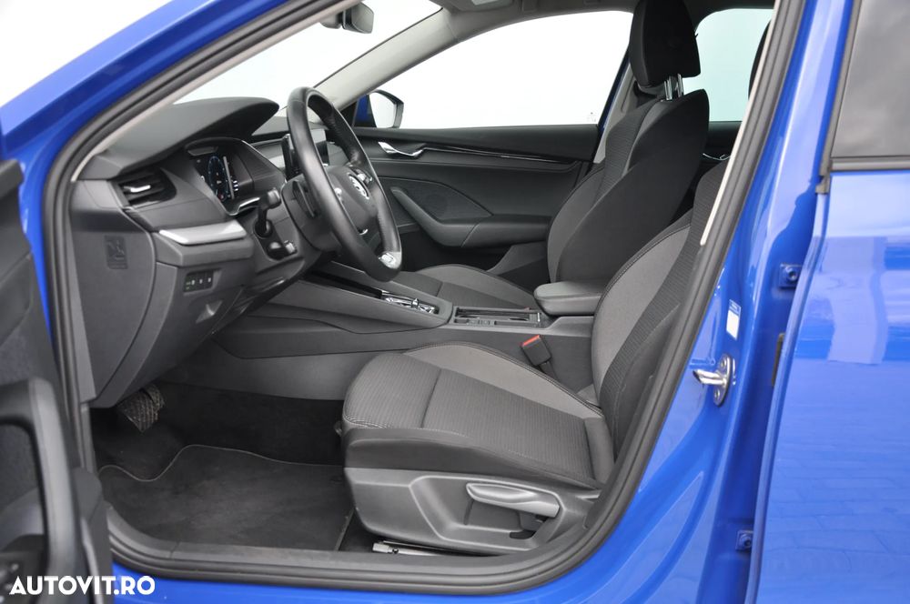 Skoda Octavia Combi 2.0 TDI DSG Ambition - 12