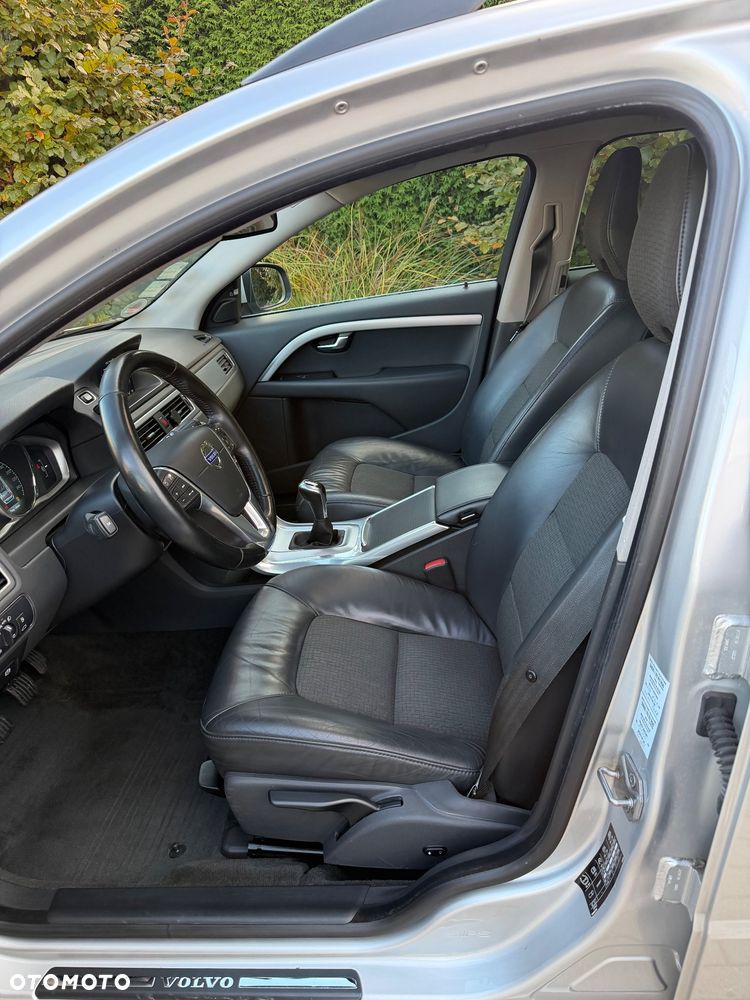 Volvo V70 D4 Drive-E Momentum - 13