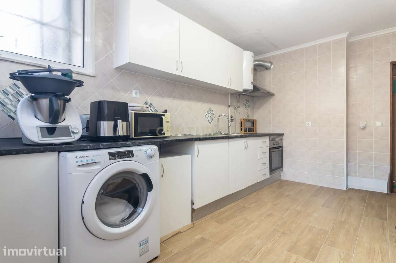Apartamento T1 em Santo António da Charneca, Barreiro - Grande imagem: 4/22