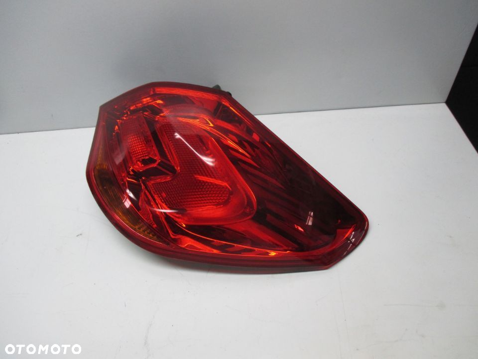 OPEL ASTRA IV 12R. 5D LAMPA PRAWA TYŁ