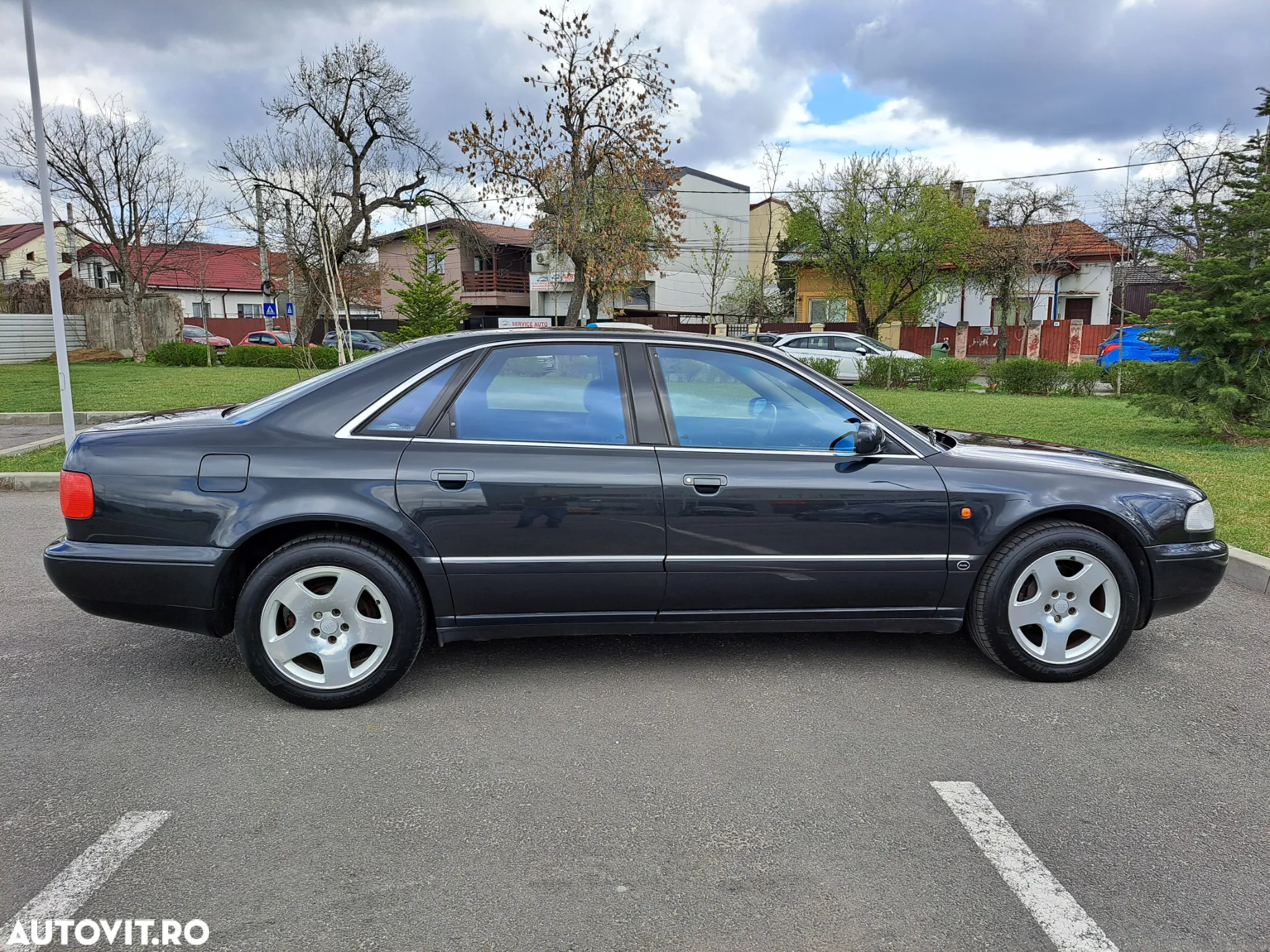 Audi A8 - 7