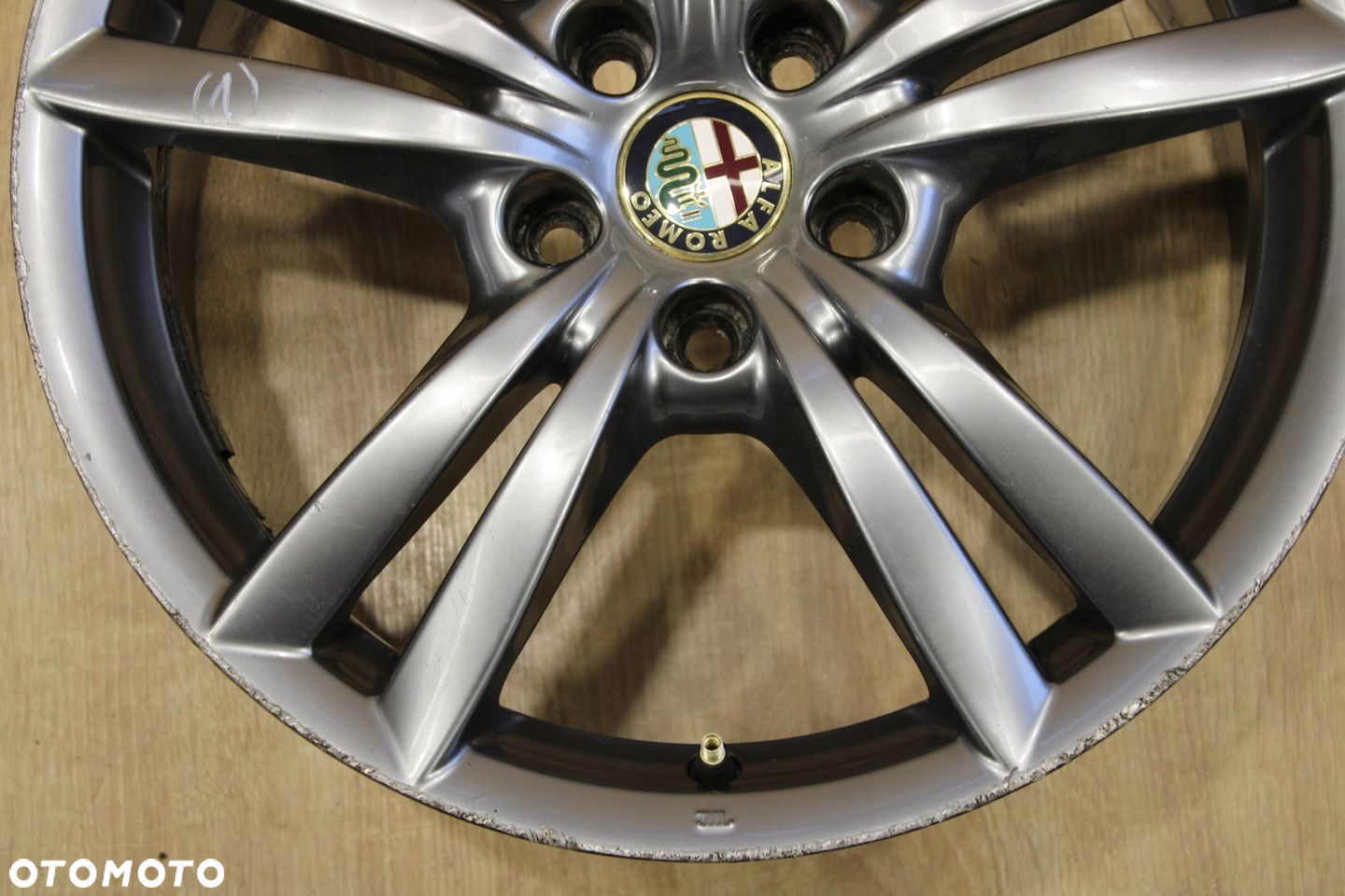 FELGA ALUMINIOWA 17" ALFA ROMEO GIULIETTA - 3
