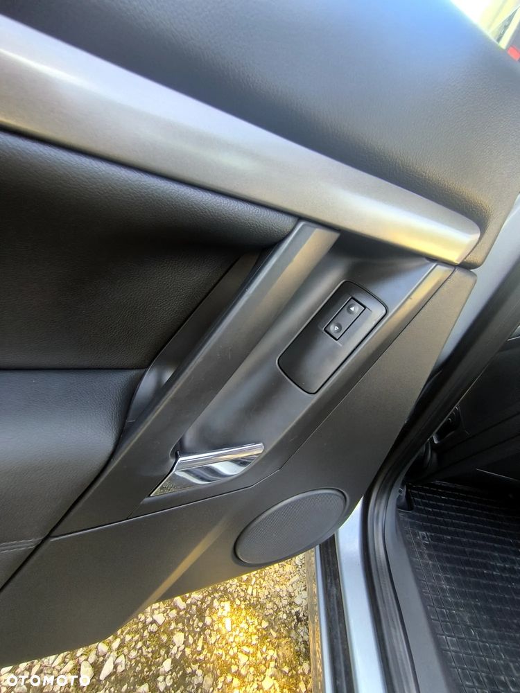 Opel Signum 1.9 CDTI Cosmo - 25