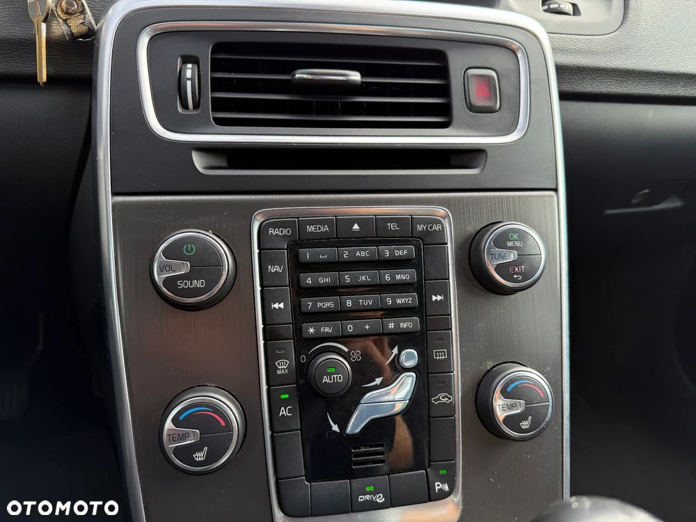 Volvo S60 DRIVe Momentum - 14