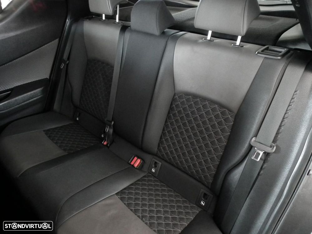Toyota C-HR 1.8 Hybrid Exclusive - 16