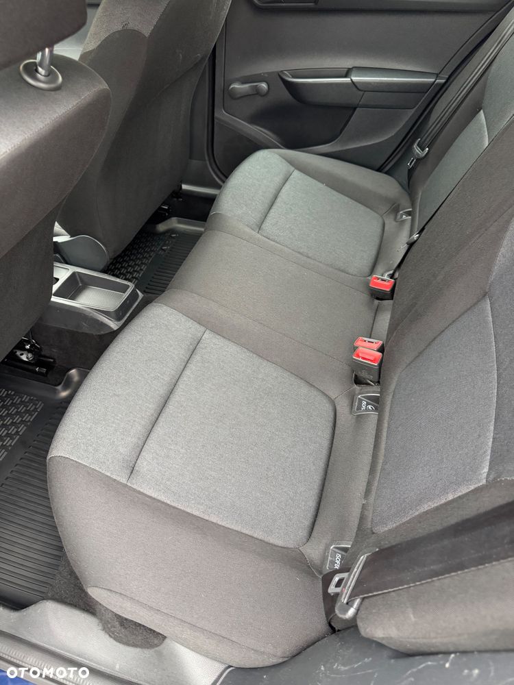 Skoda Fabia 1.0 Active - 10