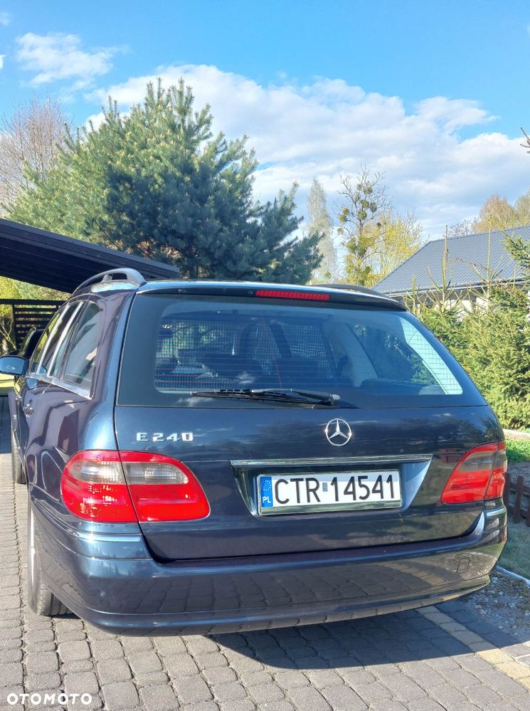 Mercedes-Benz Klasa E 240 Elegance - 3