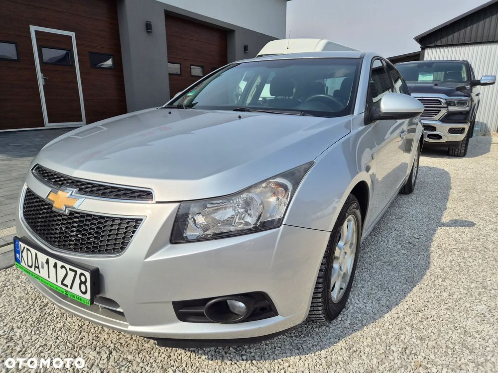 Chevrolet Cruze - 3
