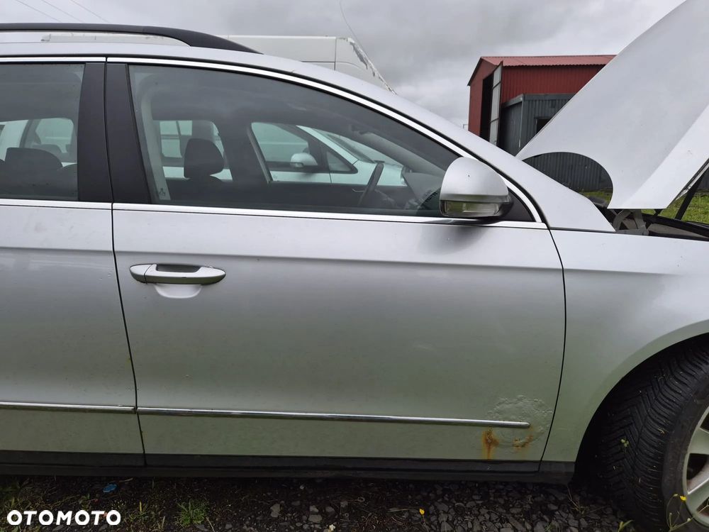 Volkswagen Passat - 16