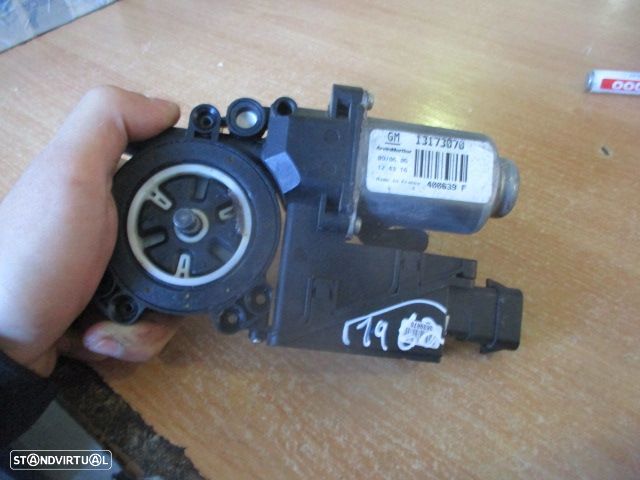 Motor Elevador Vidro 13173070 OPEL COMBO 2005 FD OPEL COMBO CORSA C 2 FASE 1 2004 1.7DI 65CV 16V TURBO 5 CINZA Fd - 3