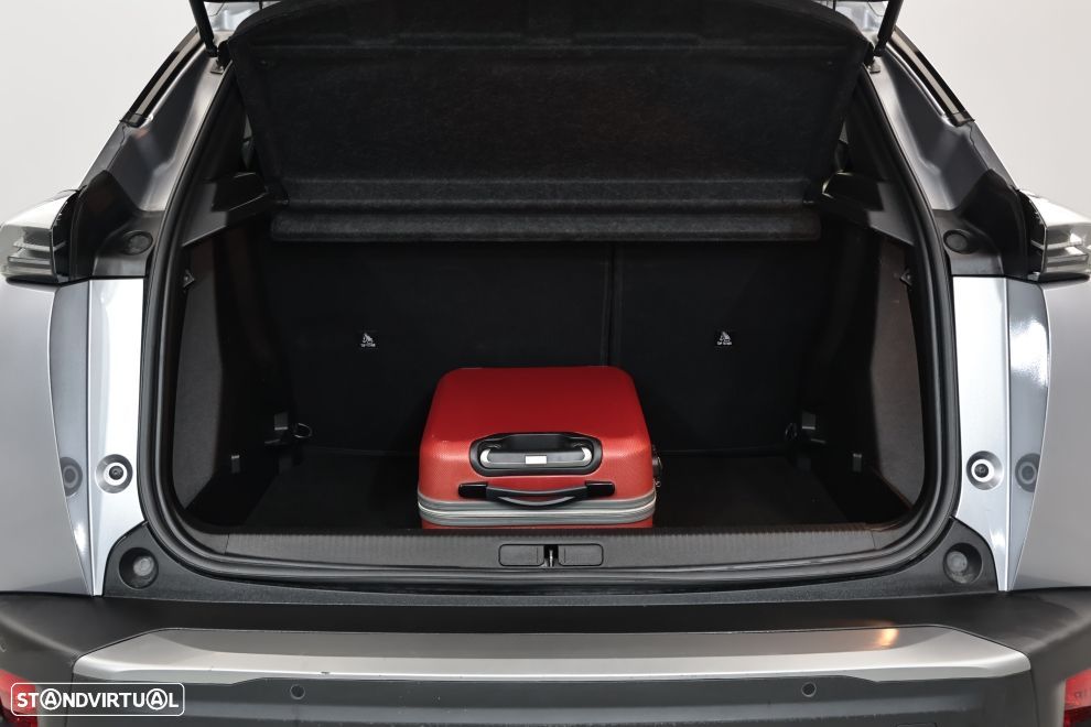 Peugeot 2008 1.2 PureTech Allure - 26