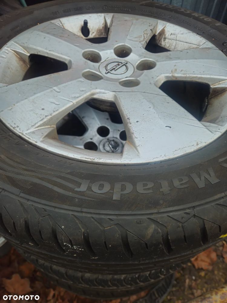 Opel Meriva ver-1-4-design-edition - 6