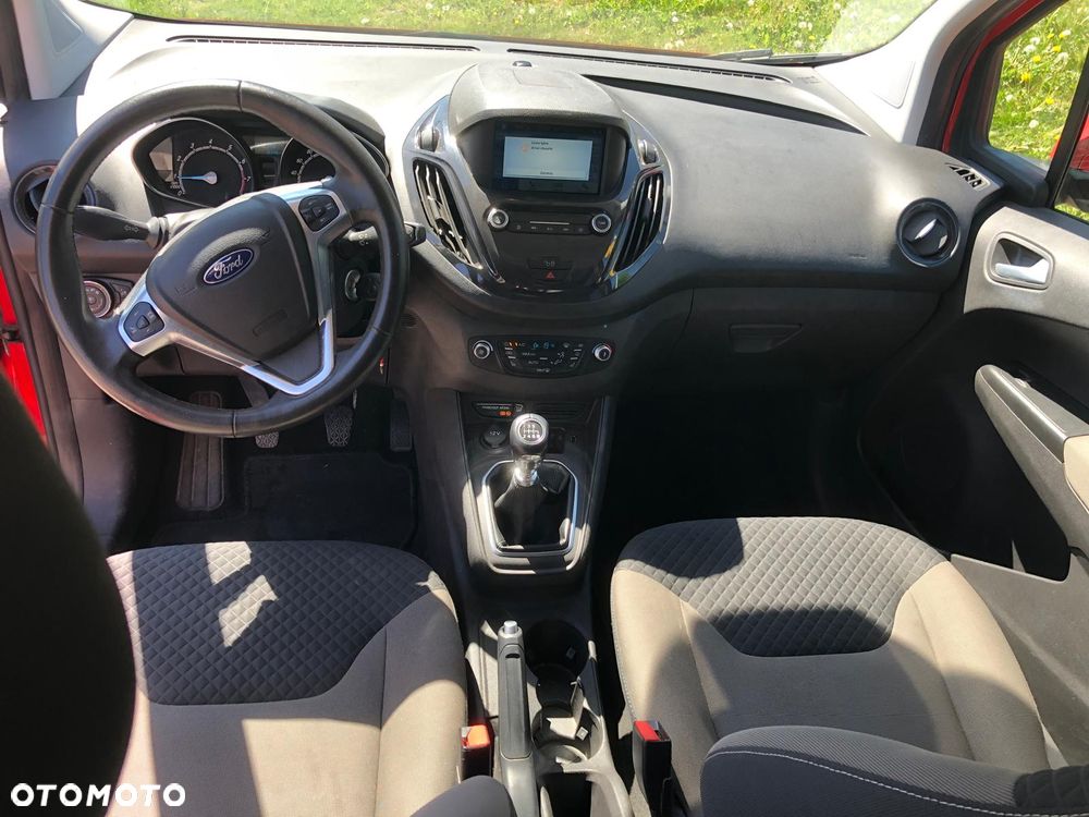 Ford Tourneo Courier 1.0 EcoBoost S&S Titanium - 16