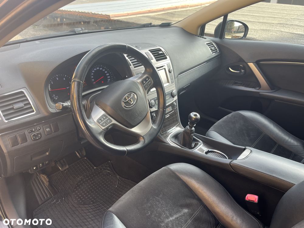 Toyota Avensis 2.2 D-4D Sol Plus NAVI - 7