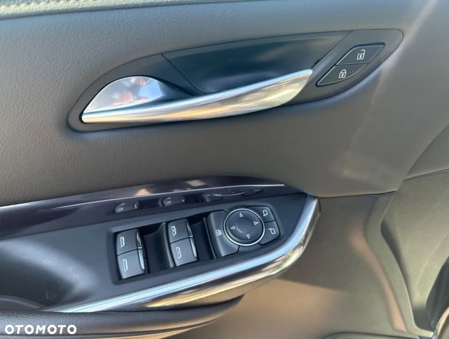 Cadillac XT4 350T AWD Sport - 8