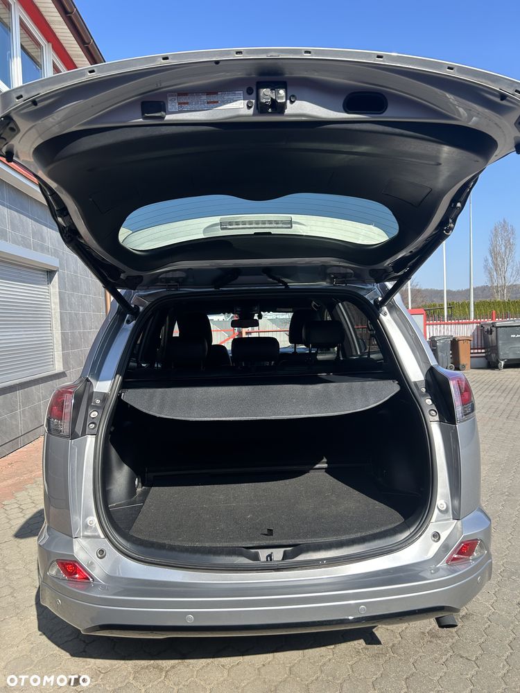 Toyota RAV4 - 7