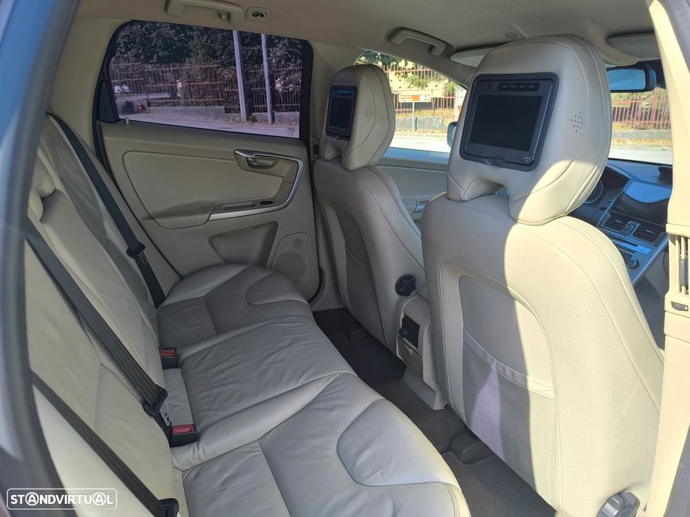 Volvo XC 60 2.4 D Drive Summum - 8