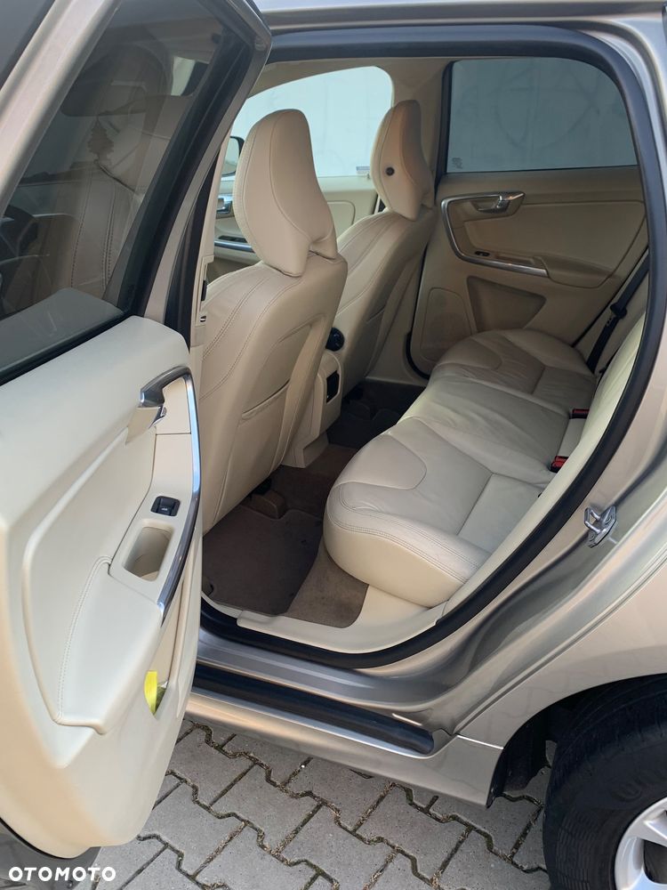 Volvo XC 60 D4 AWD Summum - 15