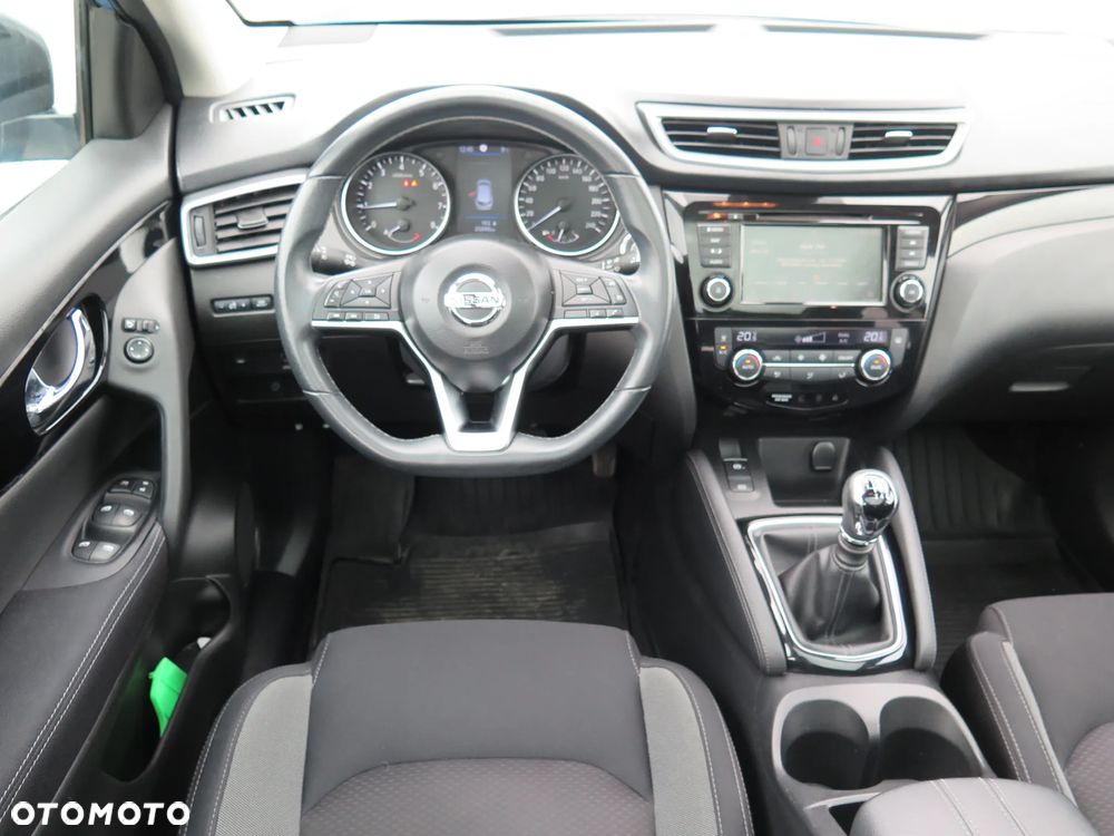 Nissan Qashqai 1.3 DIG-T Acenta - 17