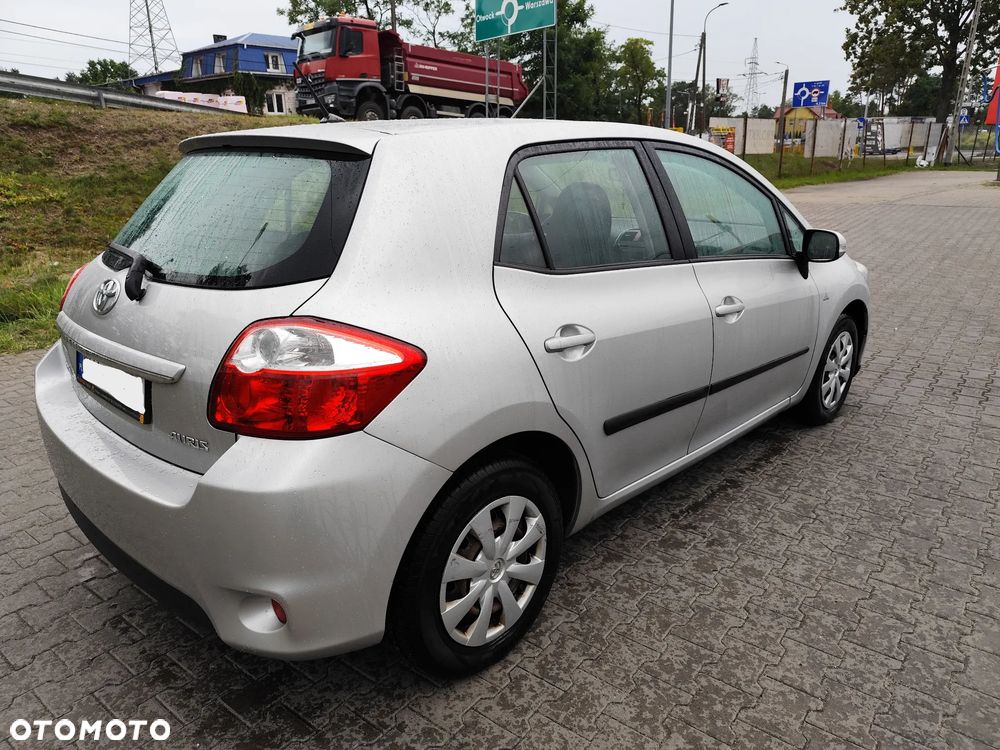 Toyota Auris - 5