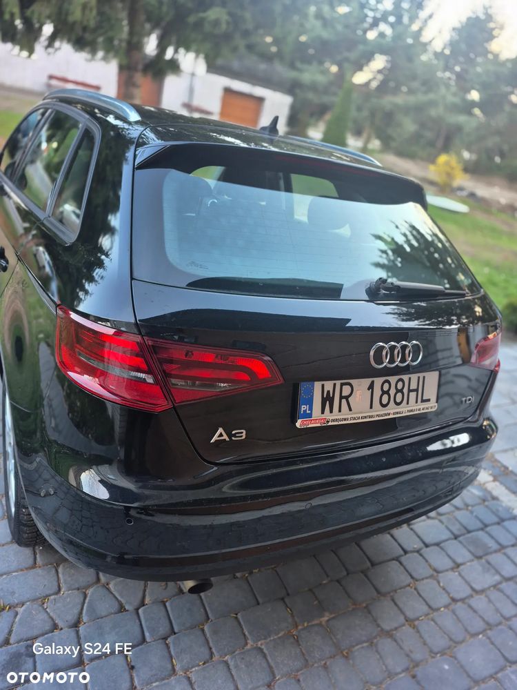 Audi A3 Sportback 1.6 TDI S line Sportpaket - 20