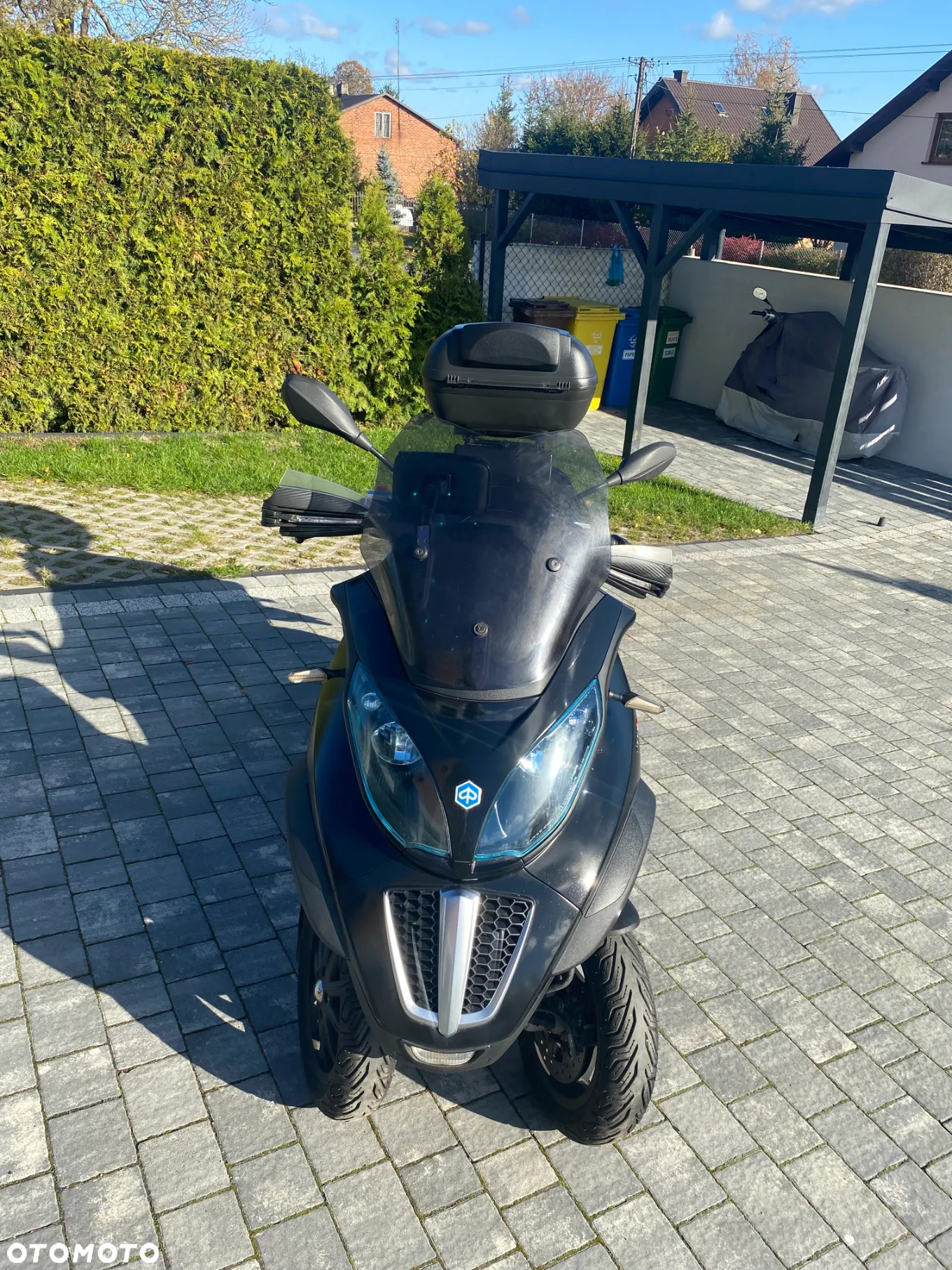 Piaggio MP-3 - 11