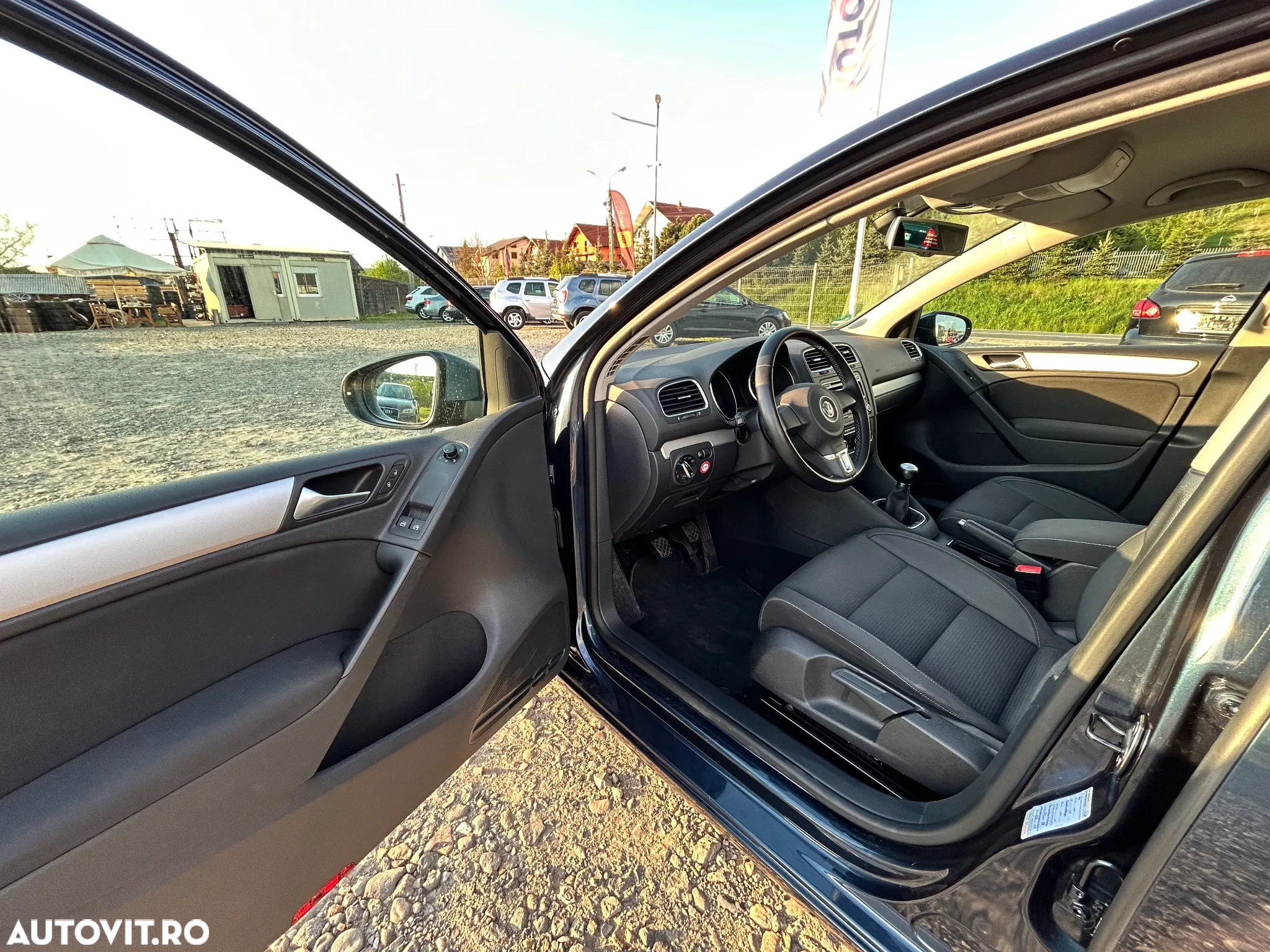 Volkswagen Golf 1.6 TDI DPF BMT Trendline - 10