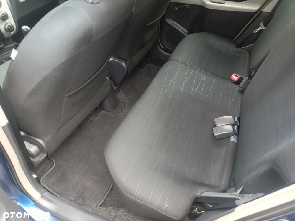 Toyota Yaris 1.3 - 12
