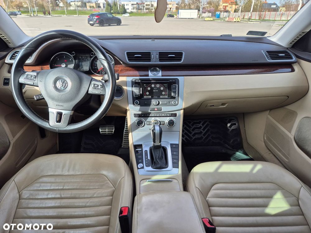 Volkswagen Passat 2.0 TDI Highline DSG - 6
