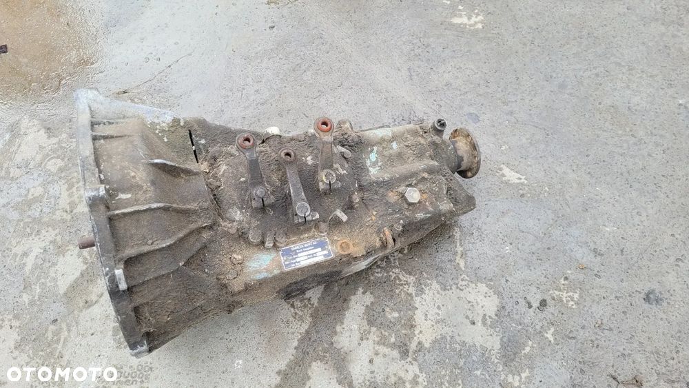 Skrzynia biegów Mercedes T1 Kaczka 2,3 2,9 D 5-bieg manual 711.110 G1/18-5/6.15 - 3