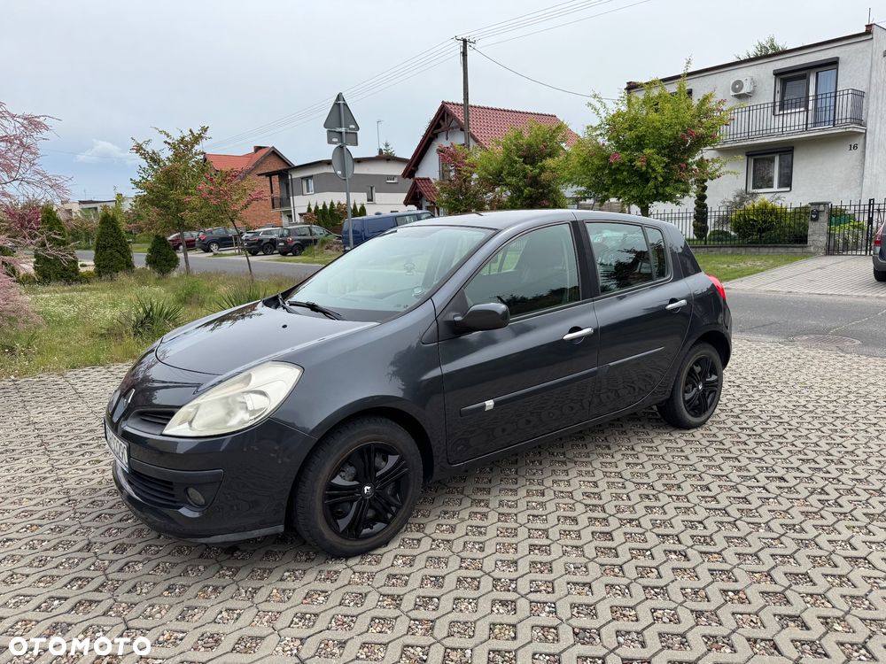 Renault Clio 1.2 16V Expression - 1