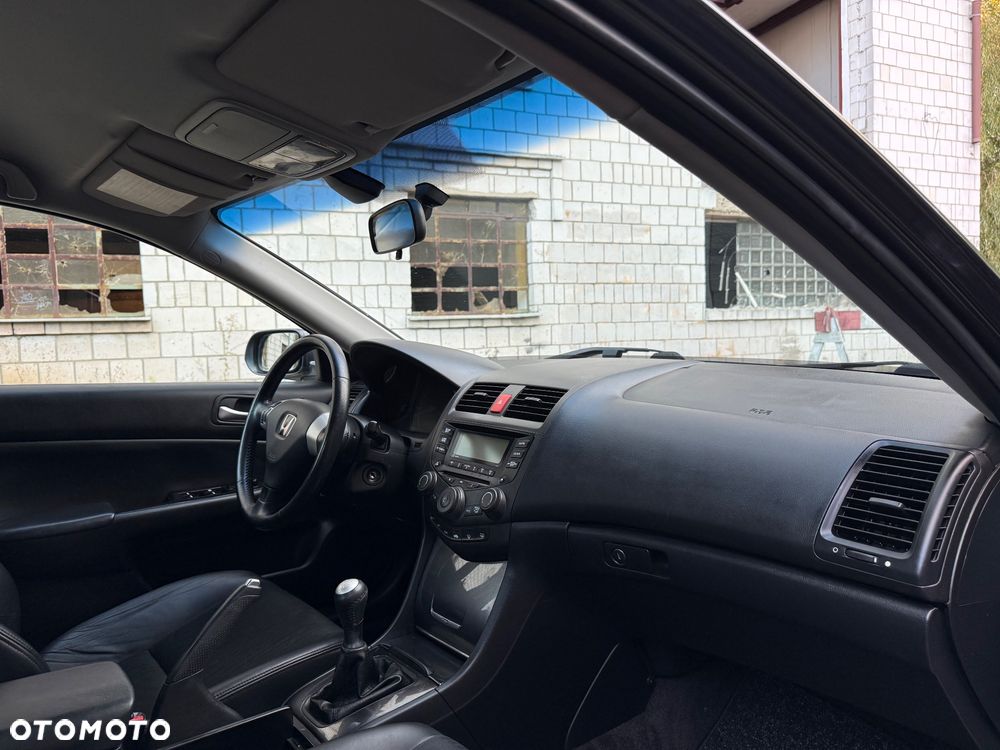 Honda Accord 2.0 Comfort - 12