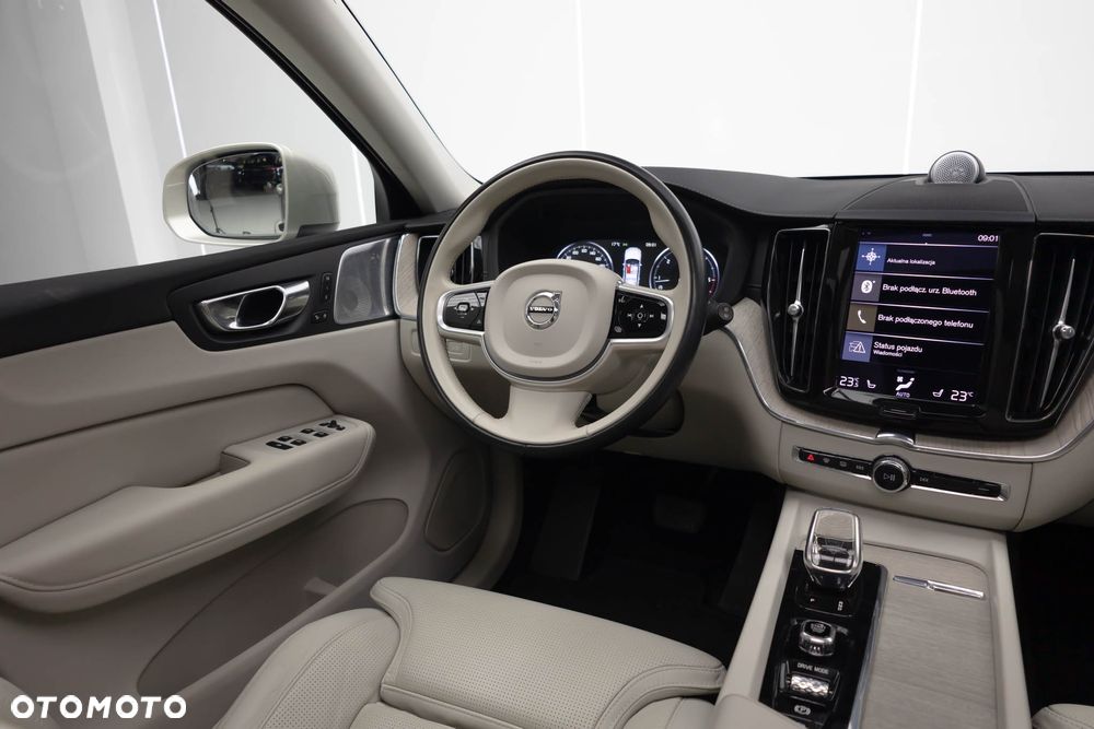 Volvo XC 60 B4 D AWD Geartronic Inscription - 18