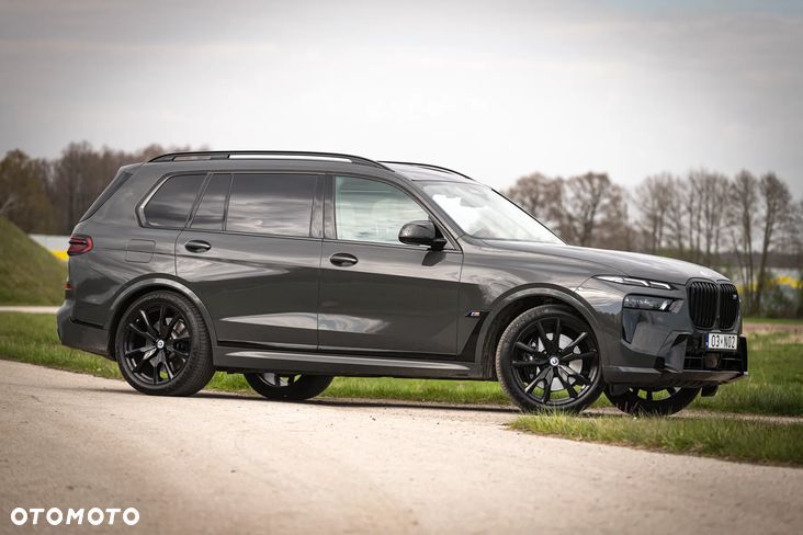 BMW X7 M60i xDrive mHEV sport