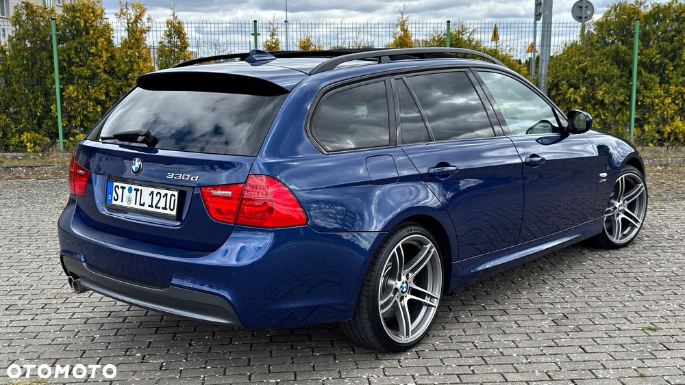 BMW Seria 3 330d xDrive DPF Edition Sport - 8
