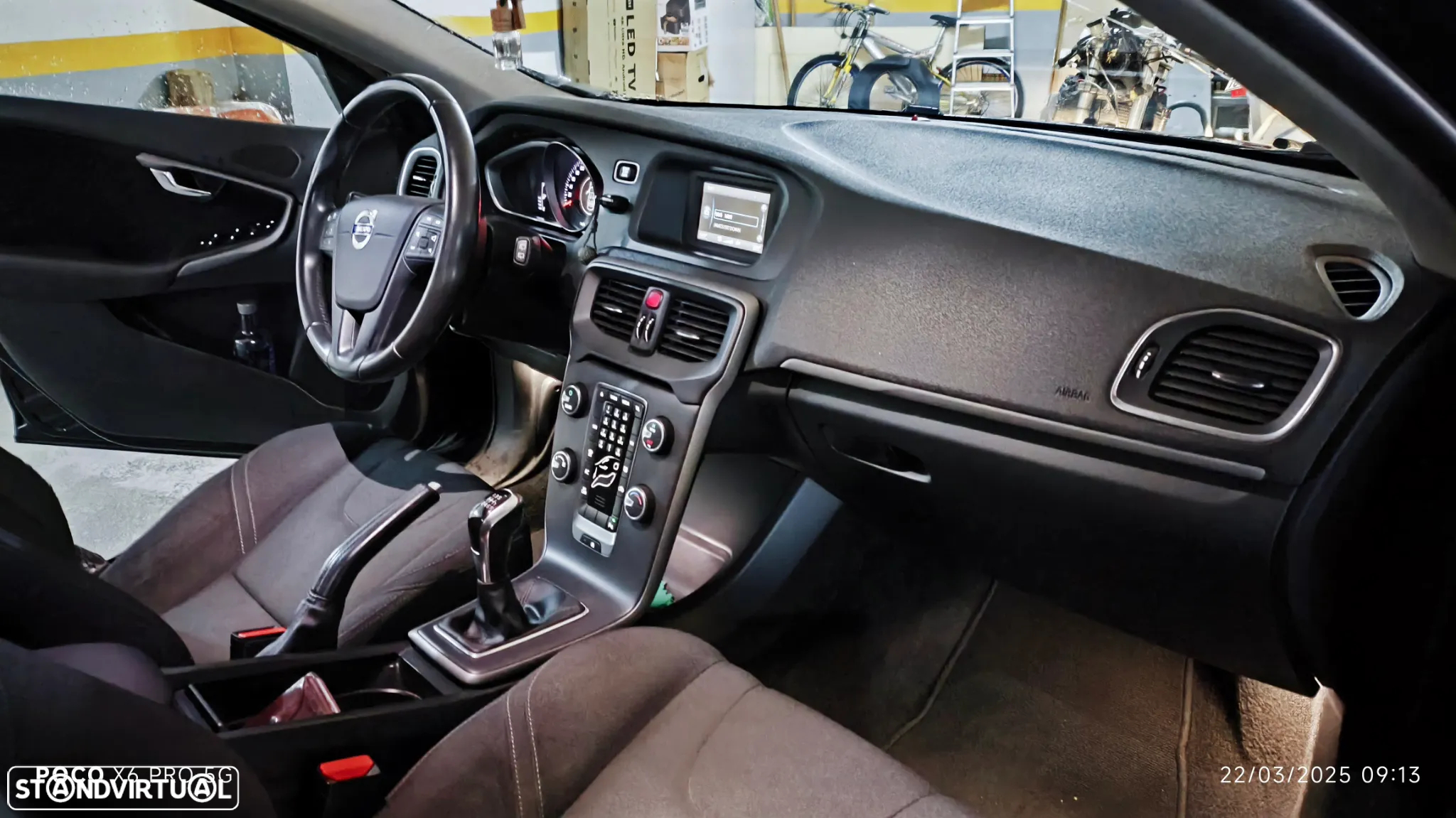 Volvo V40 2.0 D2 Kinetic - 16