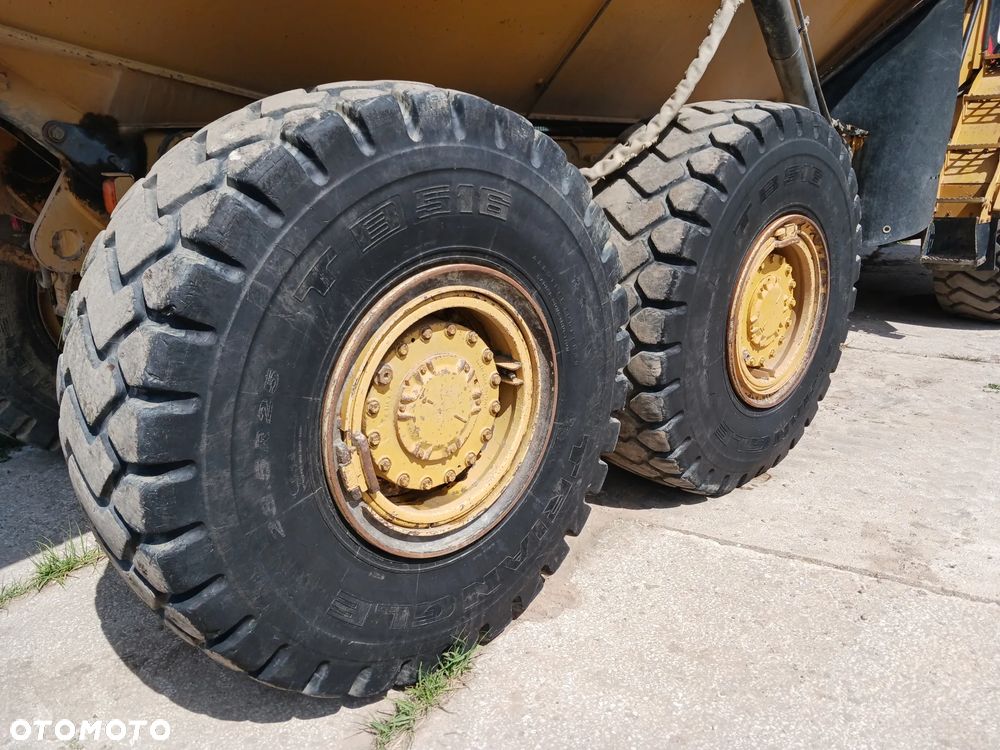Caterpillar 725 C - 10