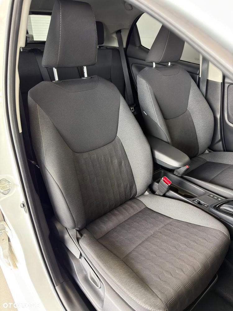 Toyota Yaris Hybrid 1.5 Style - 9