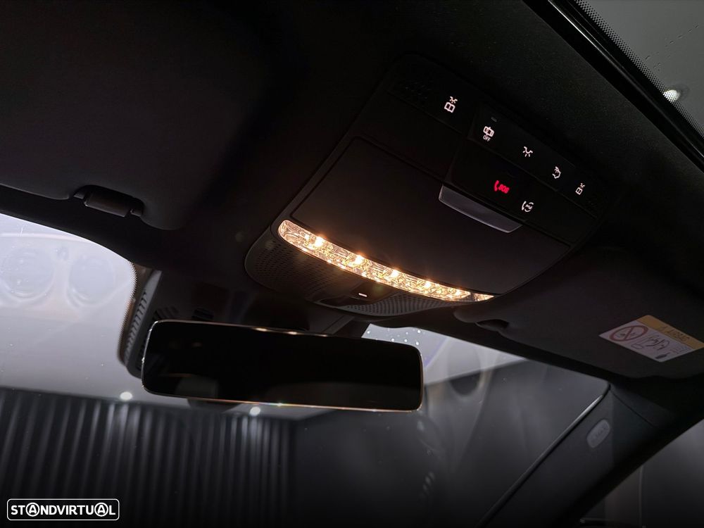 Mercedes-Benz E 300 9G-TRONIC AMG Line - 32