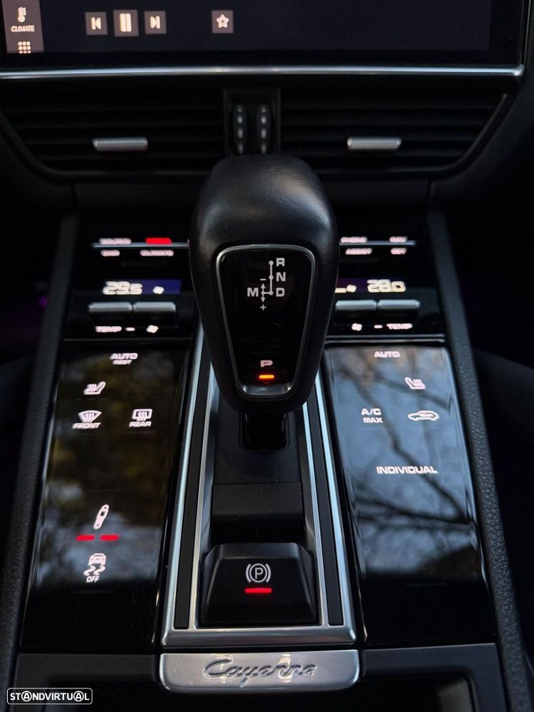 Porsche Cayenne E-Hybrid - 22