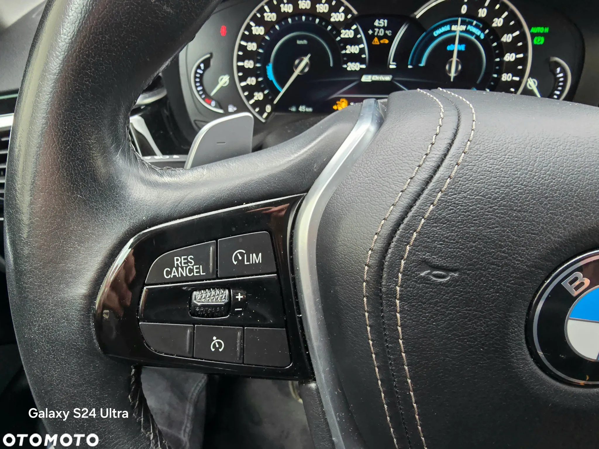 BMW Seria 5 530e iPerformance Luxury Line sport - 24