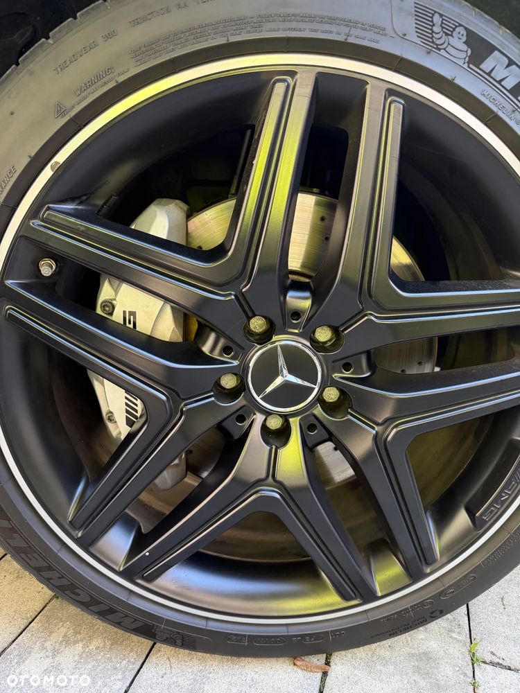 Mercedes-Benz GLA - 17