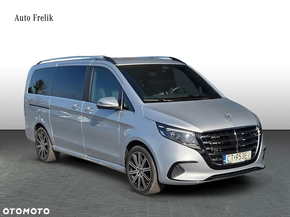 Mercedes-Benz Klasa V - 6