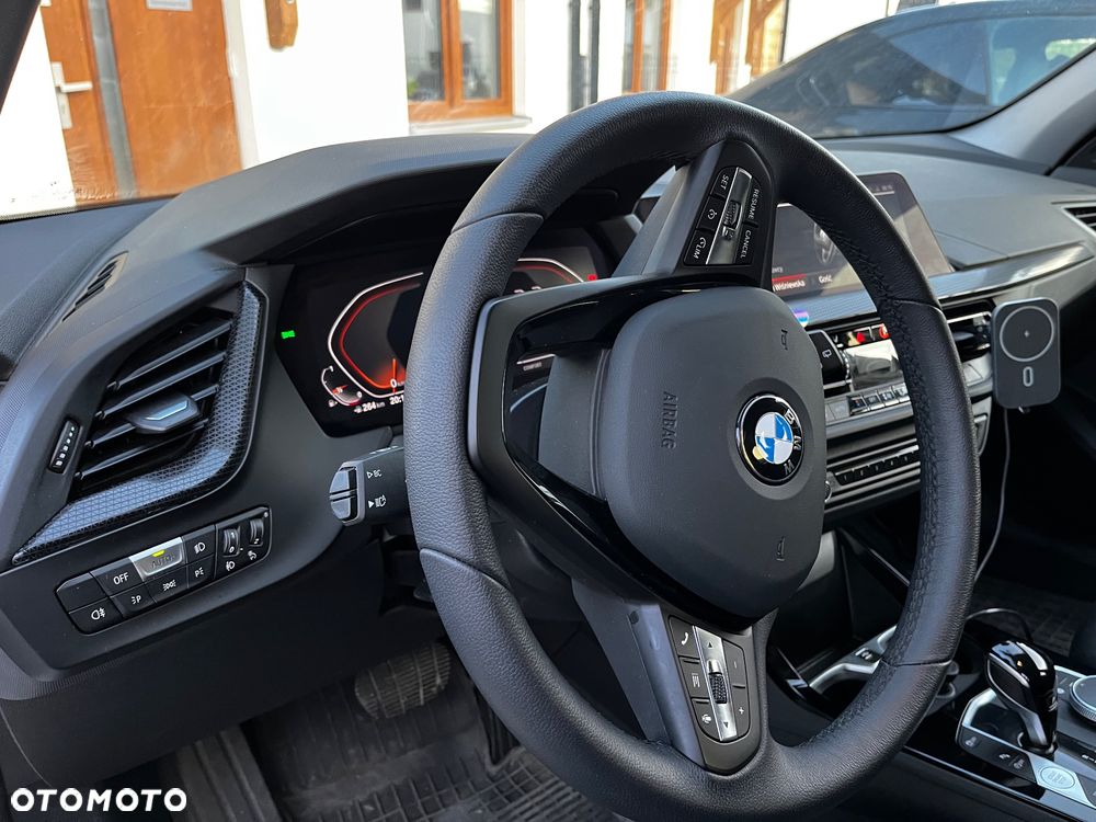 BMW Seria 1 118i - 19