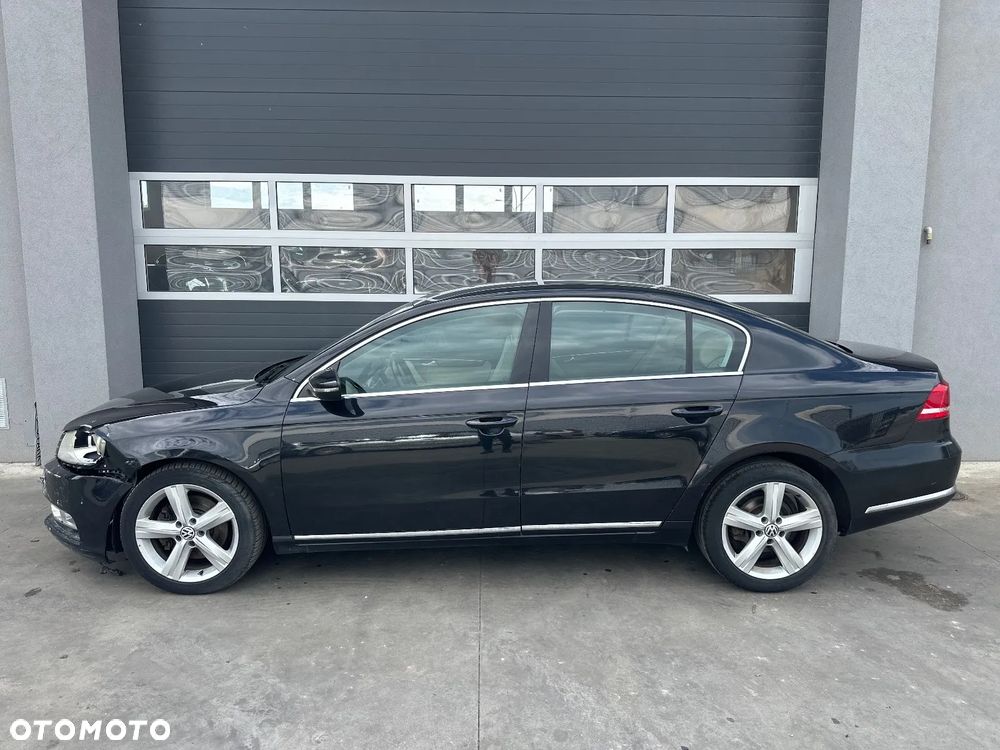 Volkswagen Passat 2.0 Blue TDI SCR Highline - 1