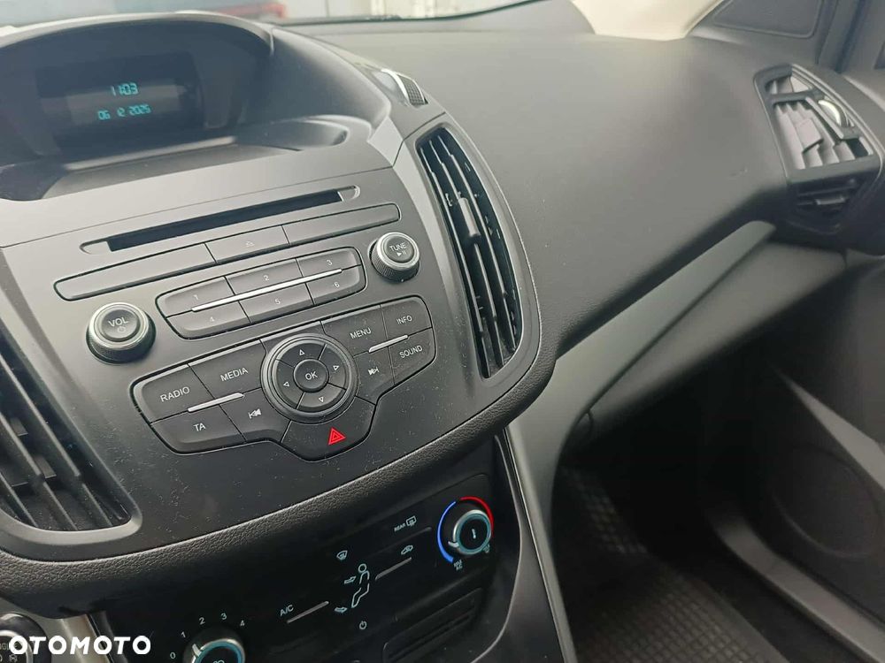 Ford Kuga 1.5 EcoBoost 2x4 Trend - 17