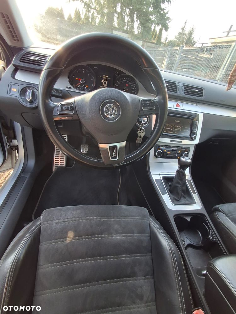 Volkswagen Passat 1.8 TSI Sportline - 4