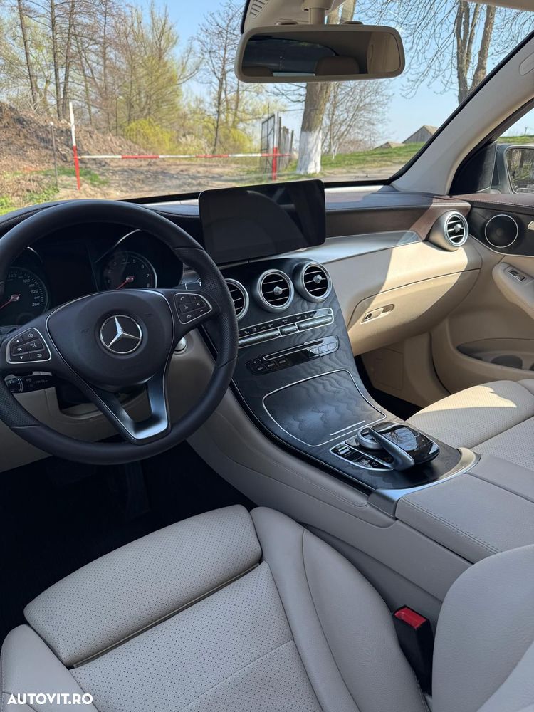 Mercedes-Benz GLC - 13