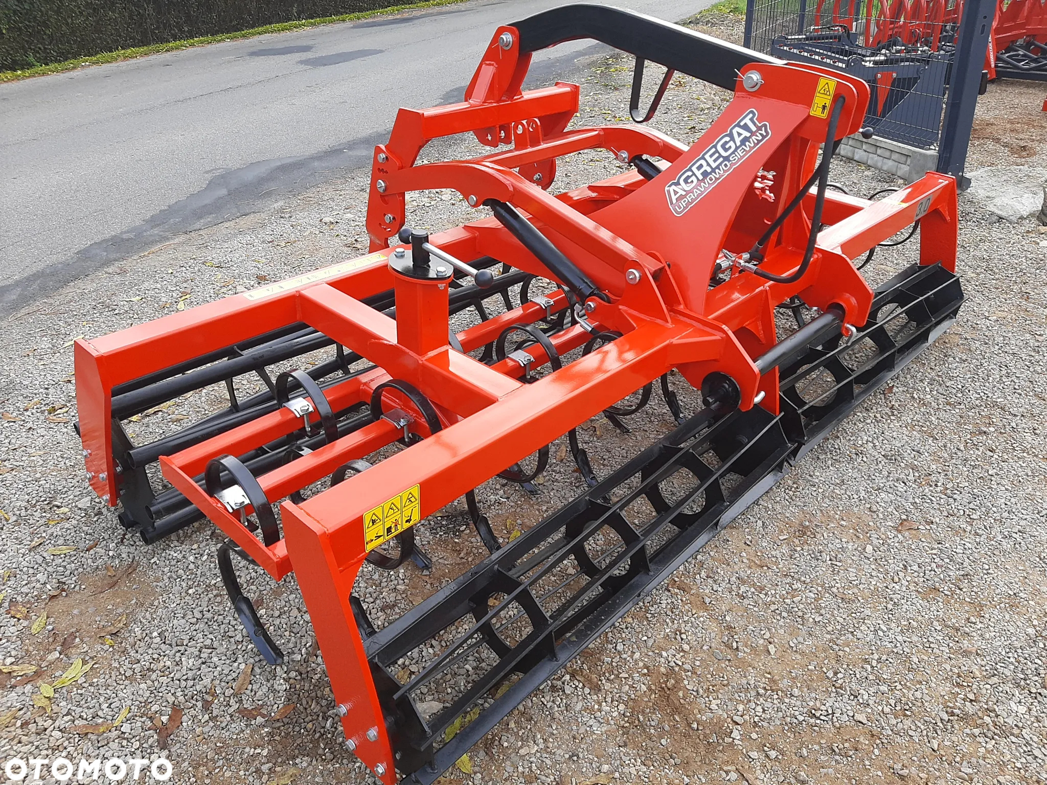 Agregat uprawowo-siewny 2,5/2,7/3m Hydropak kultywator+wałki EURO-MASZ - 8